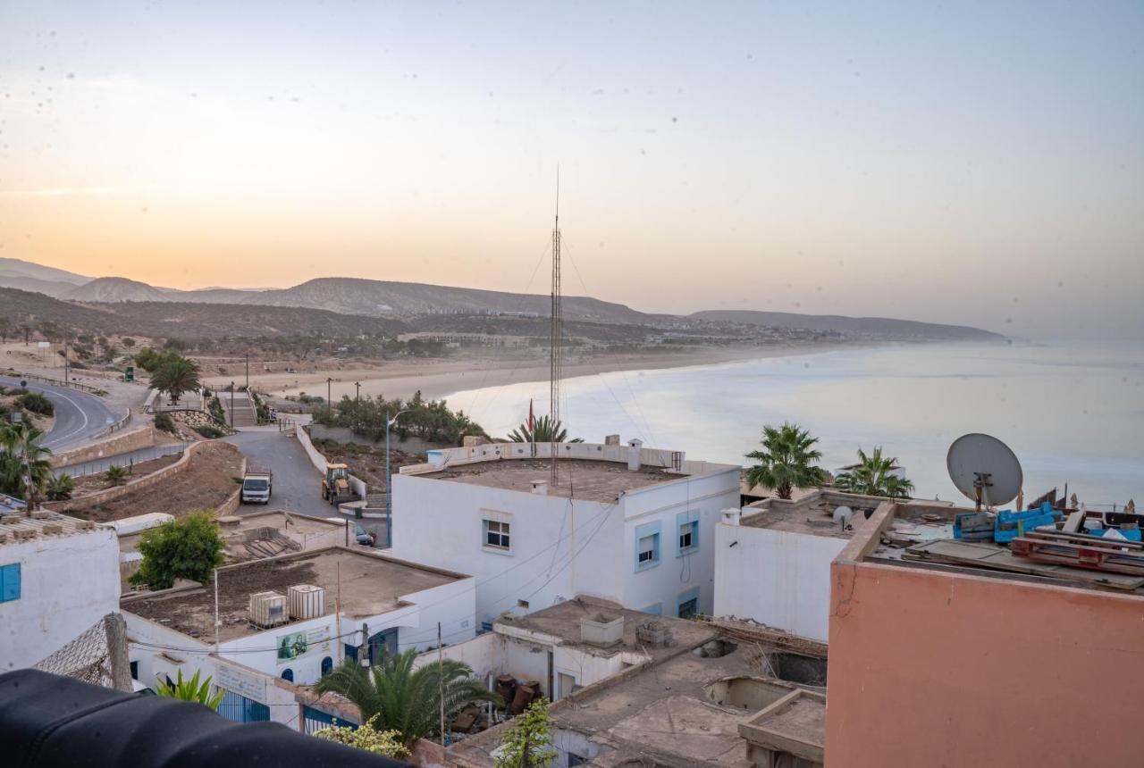 Amayour Surf Hostel Taghazout Ngoại thất bức ảnh