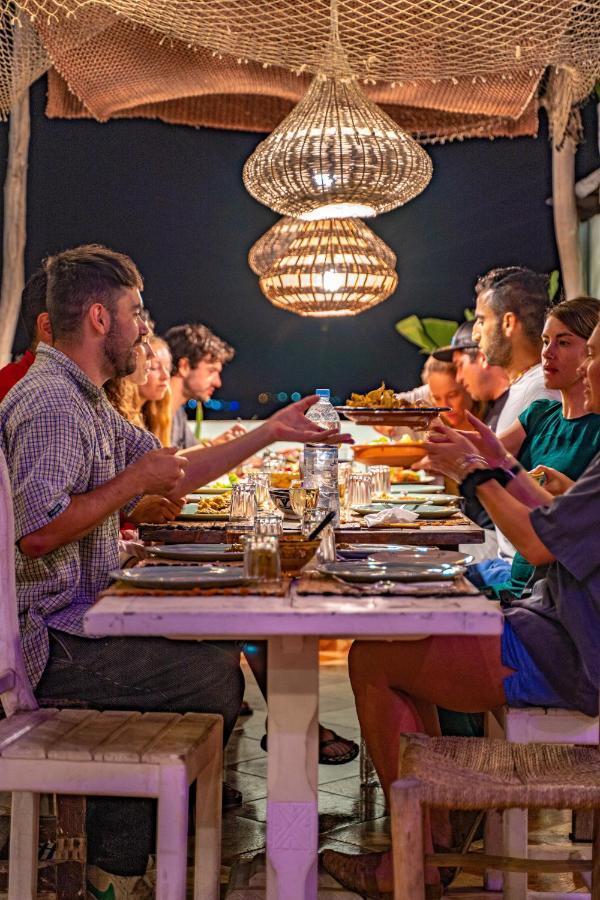 Amayour Surf Hostel Taghazout Ngoại thất bức ảnh